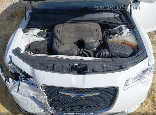 2C3CCAAG7LH150813 2020 CHRYSLER 300 Белый Вид сзади