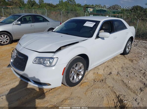 2C3CCAAG7LH150813 2020 CHRYSLER 300 Белый Передняя левая четверть