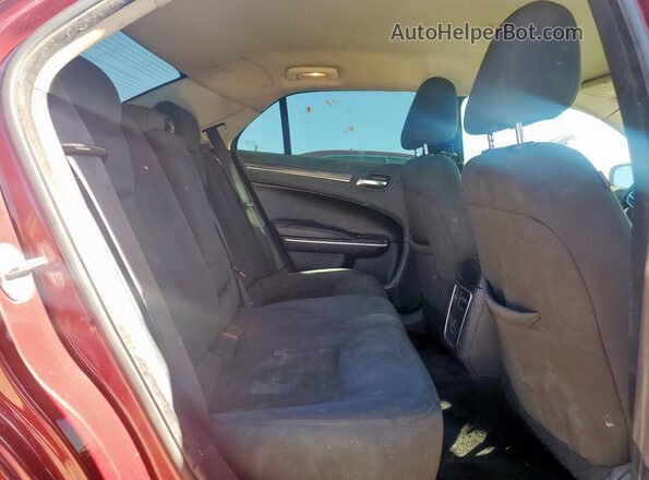 2C3CCAAG7LH209360 2020 CHRYSLER 300 Maroon Vista de los asientos traseros