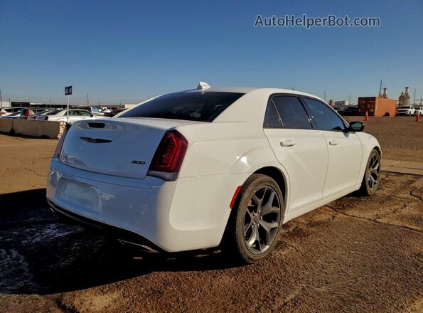 2C3CCAAG8LH181522 2020 CHRYSLER 300 White 
