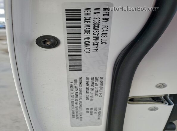 2C3CCABG1PH637171 2023 CHRYSLER 300 White Widok naklejki z numerem VIN