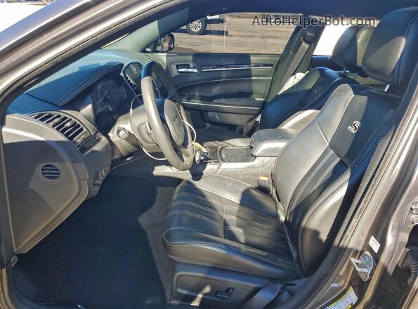 2C3CCABG2PH633288 2023 CHRYSLER 300 Gray Вид салону спереду