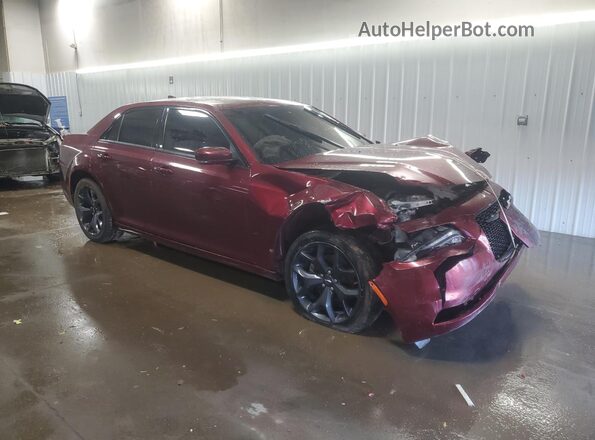 2C3CCABG4PH624348 2023 CHRYSLER 300 Red Przód prawy