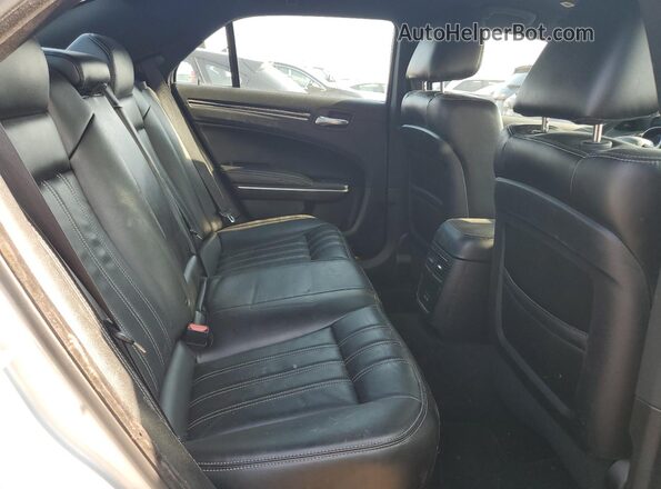2C3CCABG8MH626311 2021 CHRYSLER 300 Серебряный Вид задних сидений