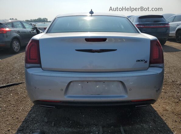 2C3CCABG8MH626311 2021 CHRYSLER 300 Серебряный Вид сзади