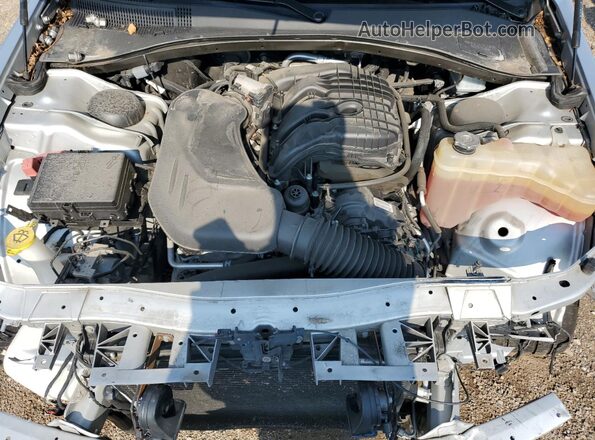2C3CCABG8MH626311 2021 CHRYSLER 300 Серебряный Вид задней части салона