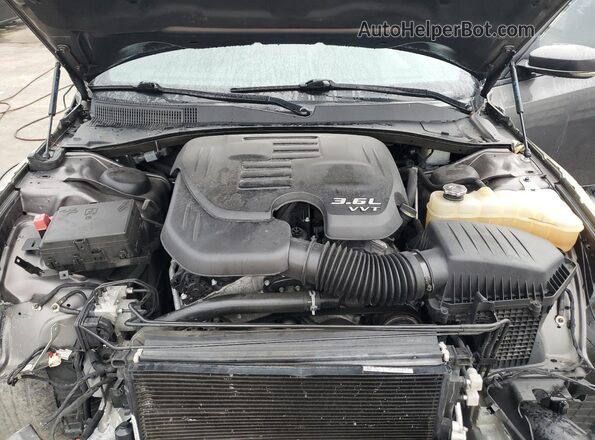 2C3CCABGXMH620204 2021 CHRYSLER 300 Gray Rear interior view