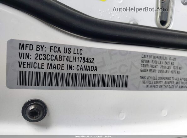 2C3CCABT4LH178452 2020 CHRYSLER 300 White Вид підкапотного простору