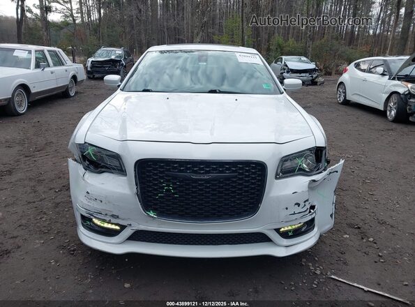 2C3CCABT4LH178452 2020 CHRYSLER 300 White Вид щитка приладів