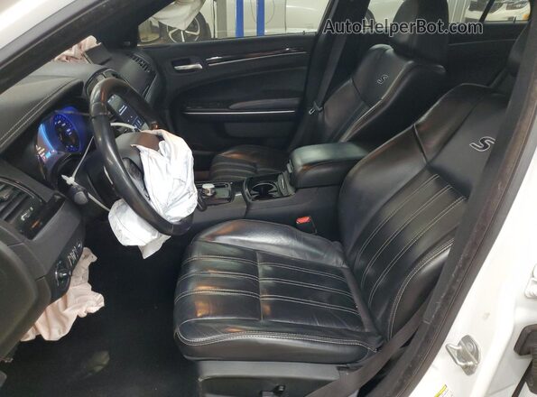 2C3CCABT6LH164181 2020 CHRYSLER 300 White Սալոնի դիմացի տեսք