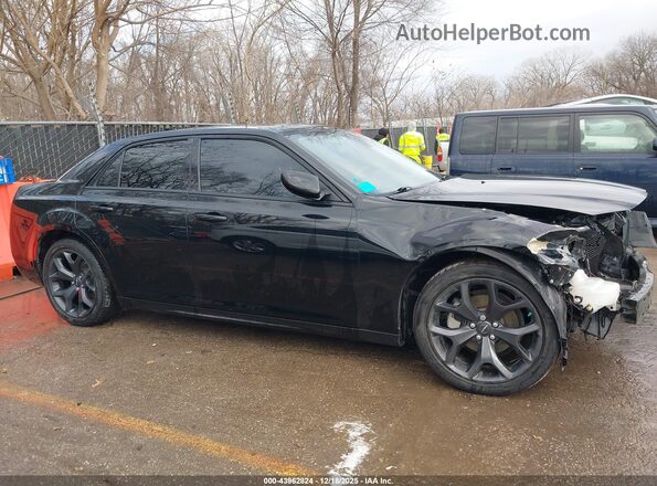 2C3CCADG0PH556191 2023 CHRYSLER 300 Black Սալոնի հետևի տեսք