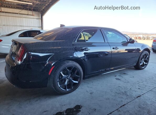 2C3CCADG3PH628338 2023 CHRYSLER 300 Черный Задняя правая четверть