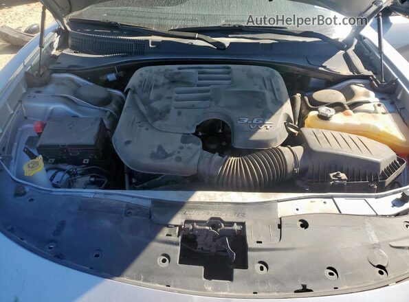 2C3CDXBGXNH157773 2022 DODGE CHARGER Silver Vista interior trasera