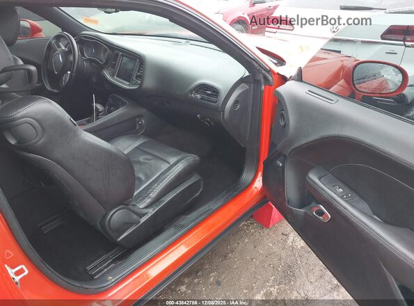 2C3CDZAG0KH532112 2019 DODGE CHALLENGER Оранжевый Вид салона спереди
