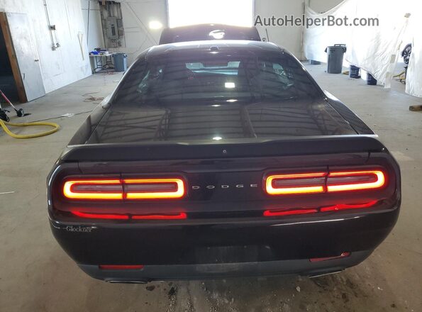 2C3CDZAG3JH128509 2018 DODGE CHALLENGER Black 