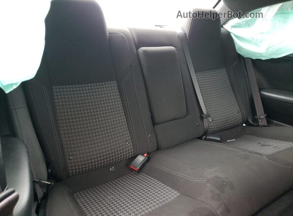 2C3CDZAG5PH543582 2023 DODGE CHALLENGER Black Vista de los asientos traseros