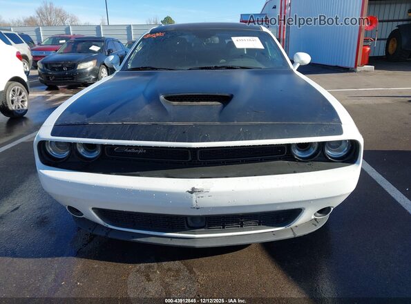 2C3CDZBT2JH272063 2018 DODGE CHALLENGER White Vista frontal