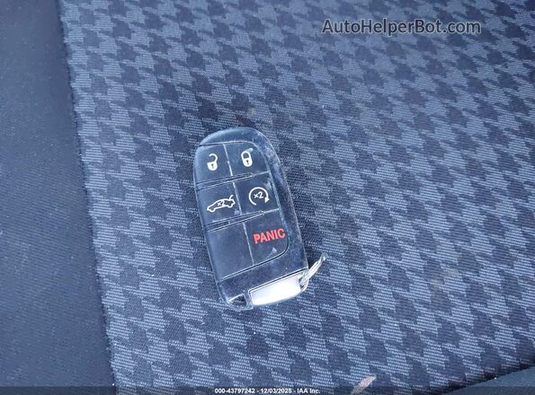 2C3CDZBT6NH249813 2022 DODGE CHALLENGER White Առջևի վահանակի տեսք
