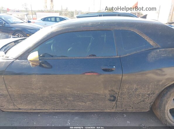 2C3CDZBT7GH138285 2016 DODGE CHALLENGER Black 