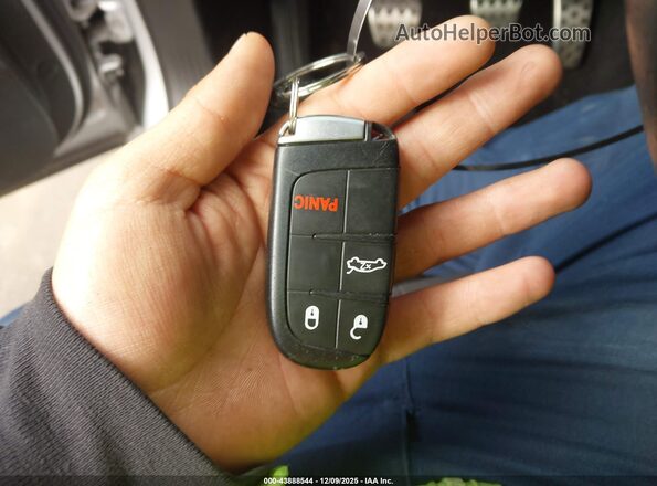 2C3CDZFJ1PH566409 2023 DODGE CHALLENGER Silver Առջևի վահանակի տեսք