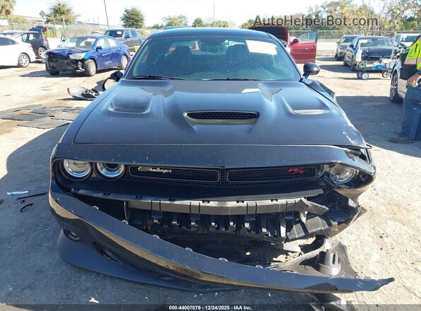 2C3CDZFJ2PH649959 2023 DODGE CHALLENGER Black Instrument cluster view