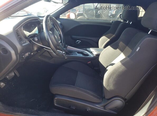 2C3CDZJG8LH236014 2020 DODGE CHALLENGER Orange Vista interior delantera