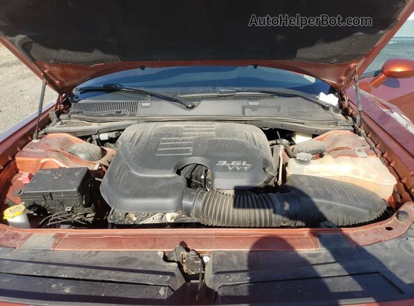 2C3CDZJG8LH236014 2020 DODGE CHALLENGER Orange Vista interior trasera