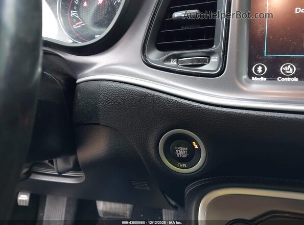 2C3CDZKGXLH207113 2020 DODGE CHALLENGER Gray Widok deski rozdzielczej