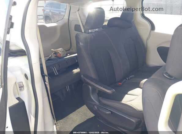 2C4RC1AG5JR227840 2018 CHRYSLER PACIFICA White 