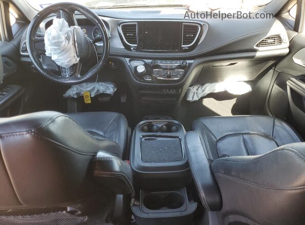 2C4RC1BG0MR530902 2021 CHRYSLER PACIFICA Silver 