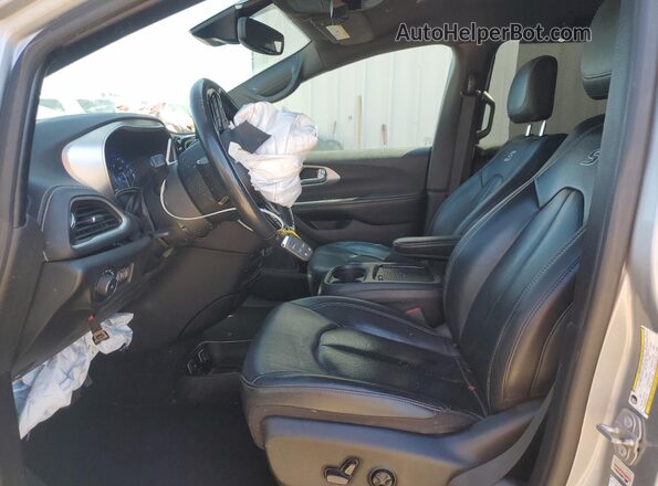 2C4RC1BG0MR530902 2021 CHRYSLER PACIFICA Silver 