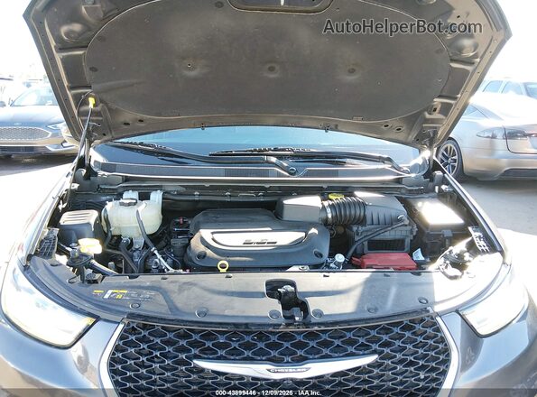 2C4RC1BG0PR596547 2023 CHRYSLER PACIFICA Gray Rear view