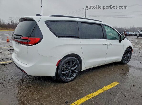 2C4RC1BG1RR180669 2024 CHRYSLER PACIFICA White Trasero derecho