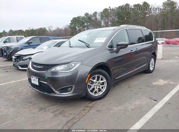 2C4RC1BG4LR131554 2020 CHRYSLER PACIFICA Gray Vista tres cuartos delantera izquierda