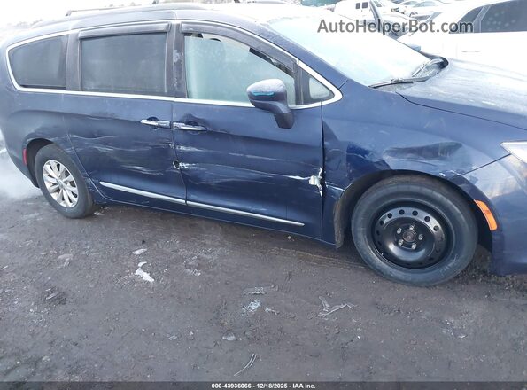 2C4RC1BG7HR633935 2017 CHRYSLER PACIFICA Синий Вид спереди