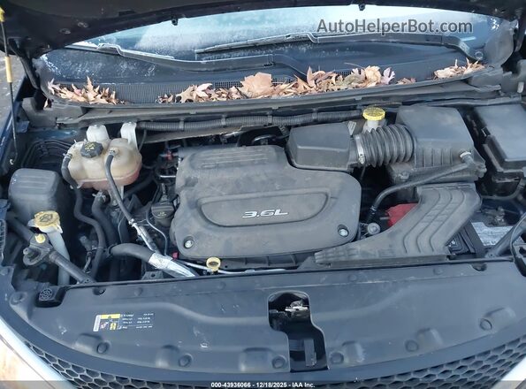 2C4RC1BG7HR633935 2017 CHRYSLER PACIFICA Синий Вид сзади