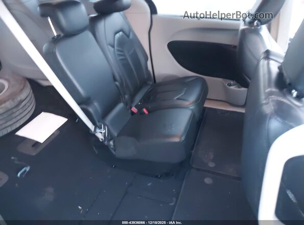2C4RC1BG7HR633935 2017 CHRYSLER PACIFICA Синий Вид наклейки с VIN-кодом