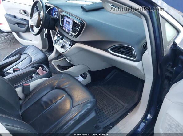 2C4RC1BG7HR633935 2017 CHRYSLER PACIFICA Синий Вид салона спереди