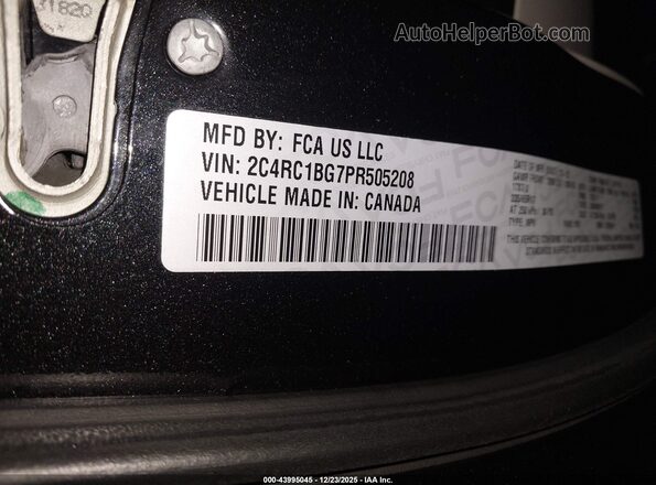 2C4RC1BG7PR505208 2023 CHRYSLER PACIFICA Черный Вид подкапотного пространства