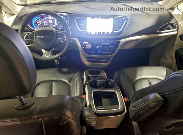 2C4RC1BG8PR586218 2023 CHRYSLER PACIFICA Gray Вид панелі приладів
