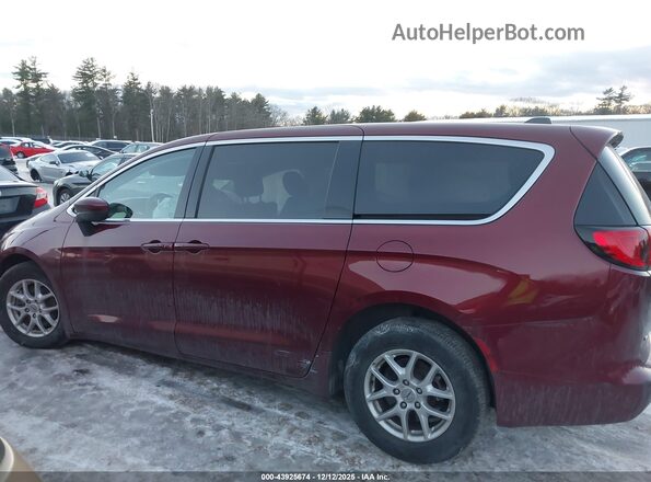 2C4RC1CG1PR613581 2023 CHRYSLER VOYAGER Burgundy Widok wnętrza 360 stopni