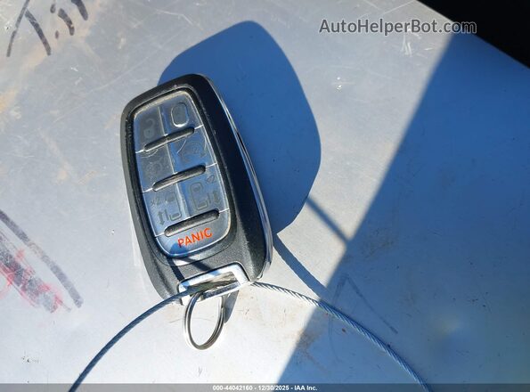 2C4RC1CG2RR105445 2024 CHRYSLER VOYAGER White წინა პანელის ხედი