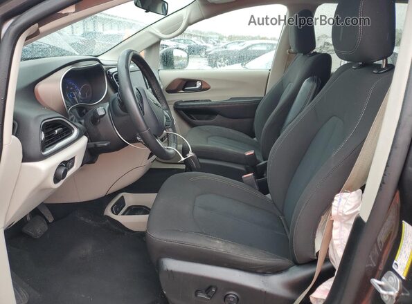 2C4RC1CG4NR223779 2022 CHRYSLER VOYAGER Gray Vista interior delantera