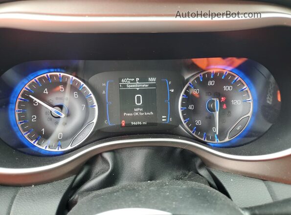 2C4RC1CG4NR223779 2022 CHRYSLER VOYAGER Gray Vista del cuadro de instrumentos
