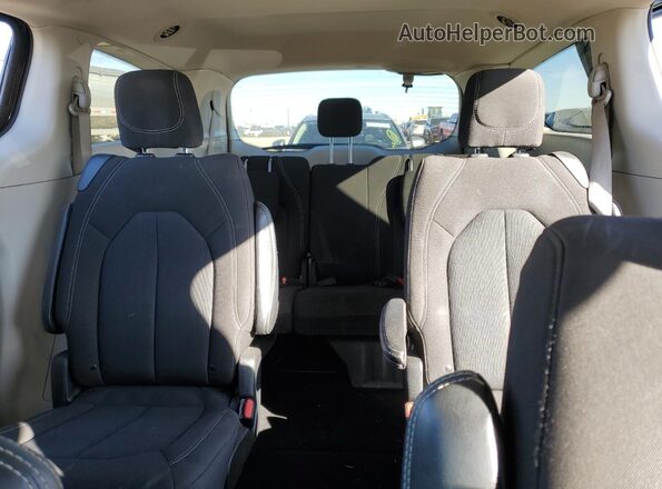2C4RC1CG6PR525514 2023 CHRYSLER VOYAGER Black Rear seats view