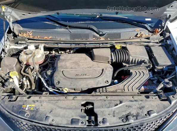 2C4RC1CG6PR549067 2023 CHRYSLER VOYAGER Серебряный Вид подкапотного пространства