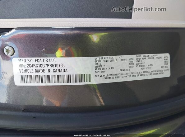 2C4RC1CG7PR610765 2023 CHRYSLER VOYAGER Gray ძრავის განყოფილების ხედი