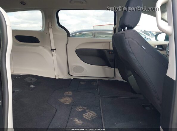 2C4RC1CG7PR610765 2023 CHRYSLER VOYAGER Gray VIN კოდის სტიკერის ხედი
