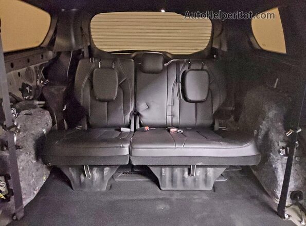 2C4RC1CGXSR530112 2025 CHRYSLER VOYAGER Black Вид задніх сидінь