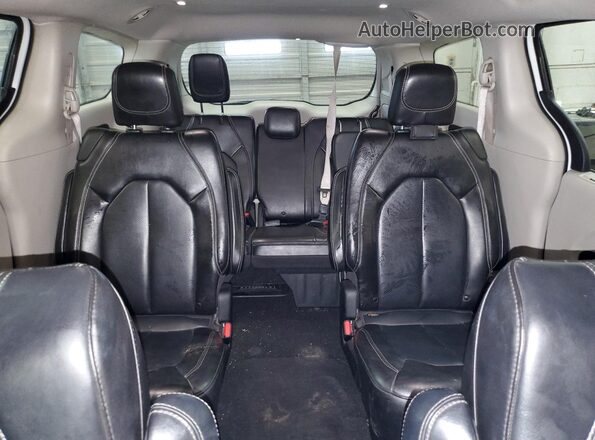 2C4RC1DG3MR539574 2021 CHRYSLER VOYAGER White Vista de los asientos traseros
